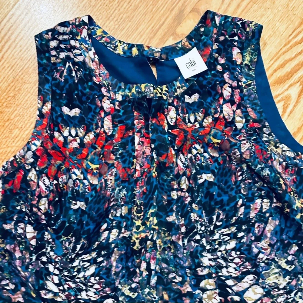 Cabi Multicolor Floral Pattern Lined Sleeveless Top  Keyhole Front & Back - Picture 9 of 10